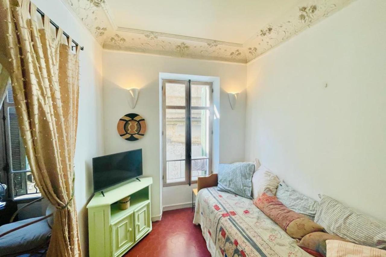 Bnb Renting Great Studio In The Heart Of Cannes Old City Neighbourhood ! Villa Exteriör bild